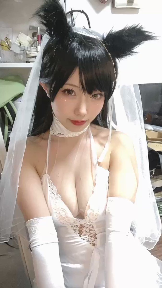 お姉さん？

#碧蓝航线 #アズールレーン #アズールレーンコスプレ #愛宕 #愛宕犬 #azurlane #azurlanecosplay