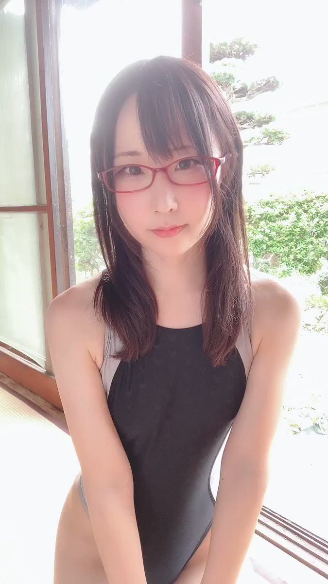 昨日のウィンクチャレンジ！
目蓋震えすぎでは？