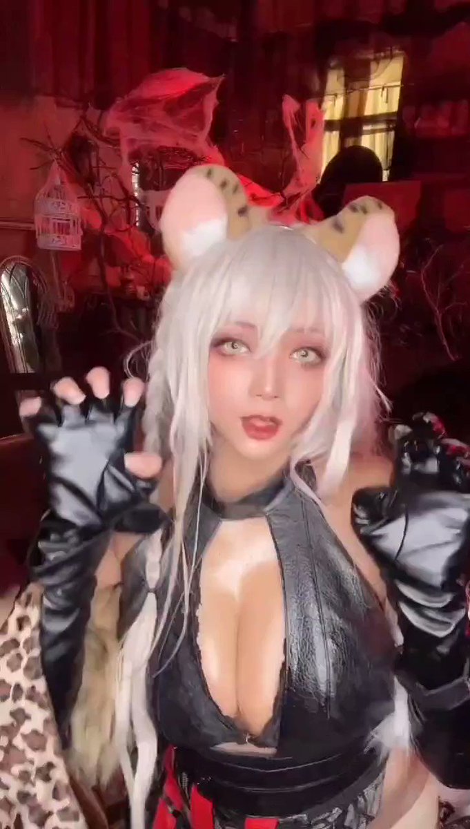 ฅ۶•ﻌ•♡ฅ