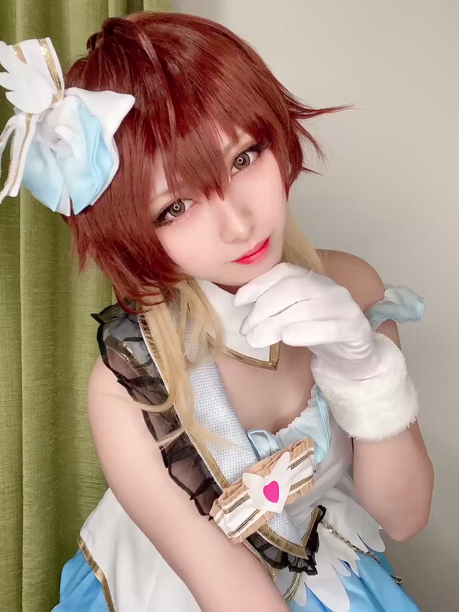 動く美琴さん
※自撮り動画のため反転してます