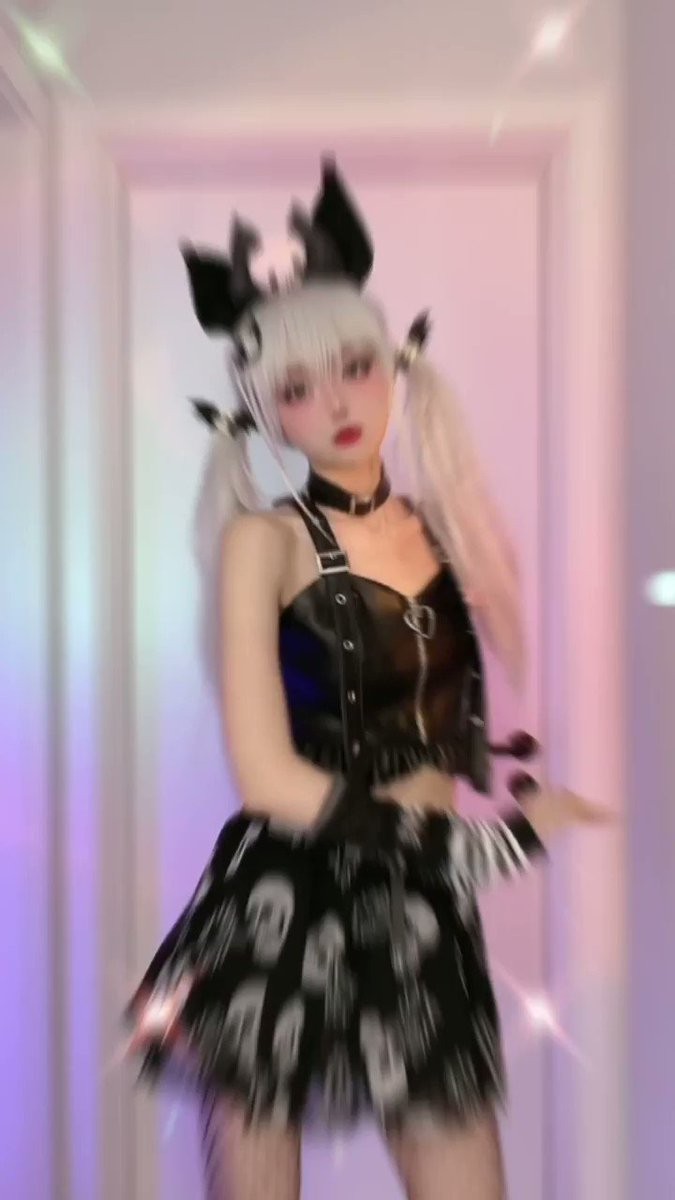 🖤🤍白黒の衣装～🥰