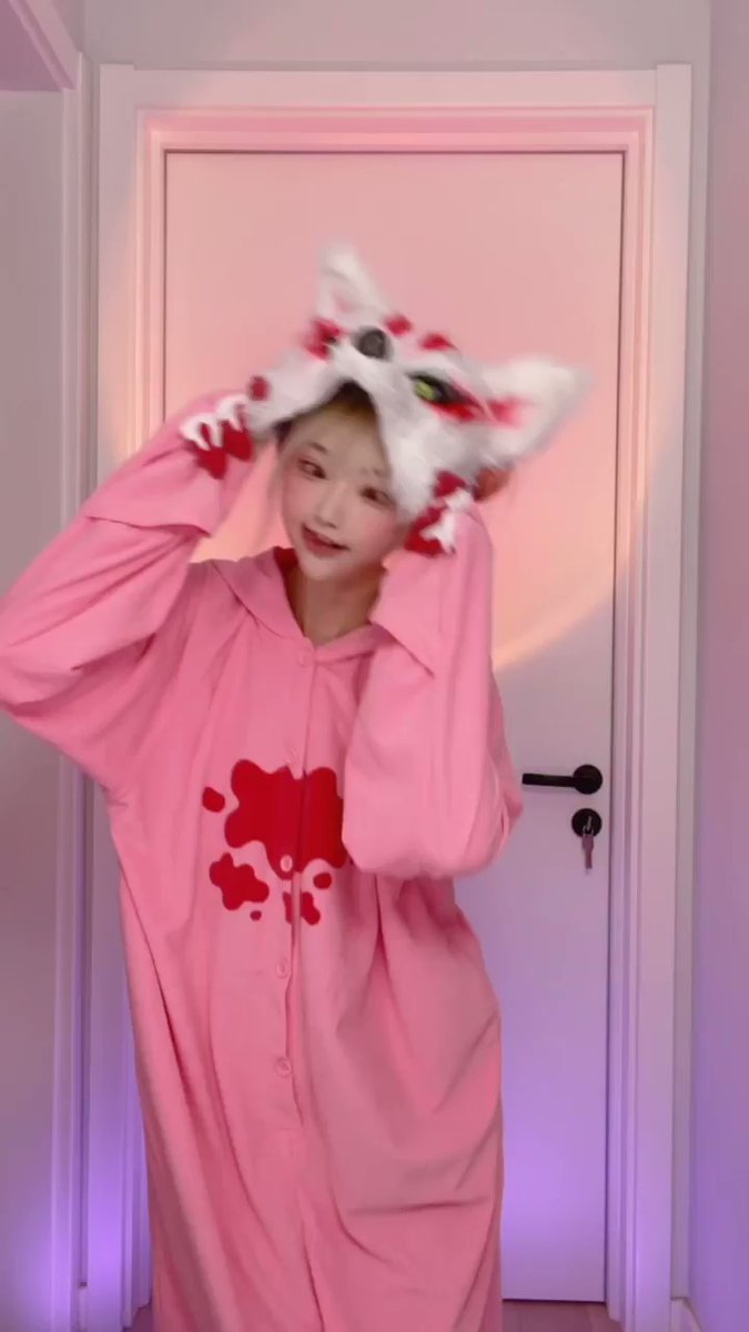 頭を360度回転させます～😝

Show you a 360 degree head rotation！
✌️