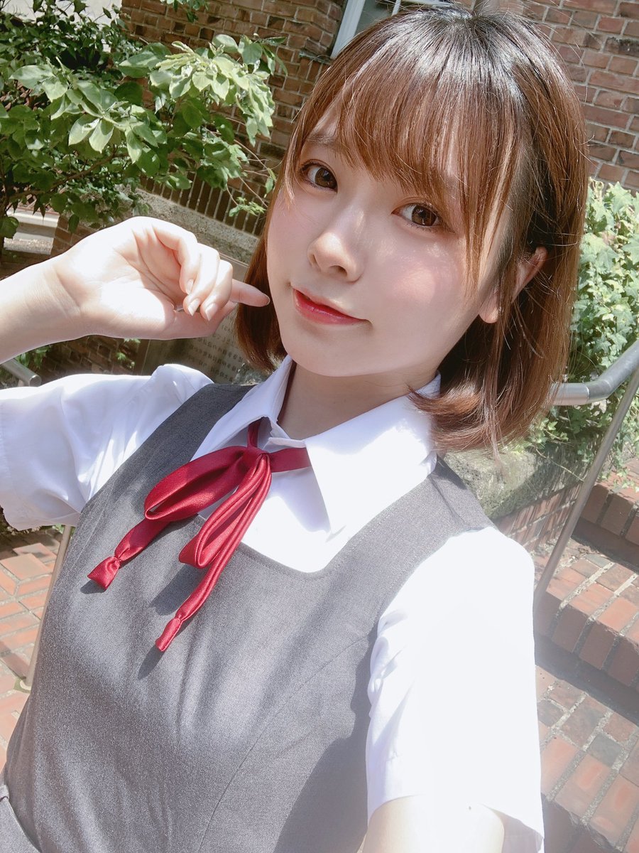 9/10本日発売の✨
『声優グランプリ』10月号のアナザーカバー・巻末特集に #Liella!が登場ですよ！

天気いいです☀️太陽ぽかぽかだ…！

チェックチェックしてね！
#lovelive #Liella