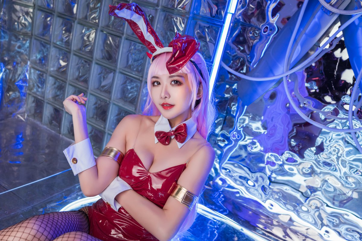 摄影会cos的02
这套眼睛颜色没改 见谅哦