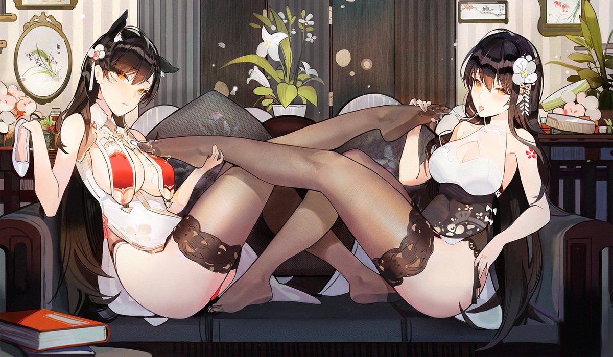 我真的好想看美少女们这样贴贴啊，特别想。