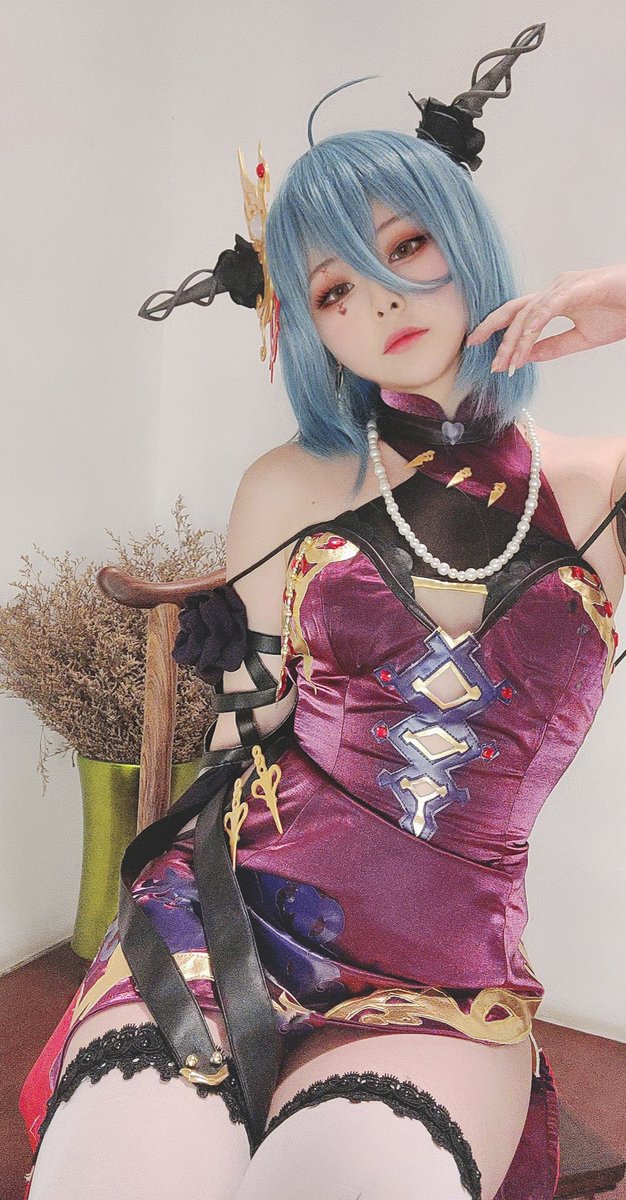 「私を置いて行かないで…….」

@akashabook_jp 
#終末のアーカーシャ #終アカ 
チャイナドレスが好きです😝