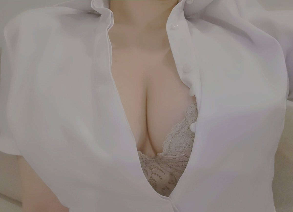 10万粉了🙀🙀🙀
我也不知道为什么