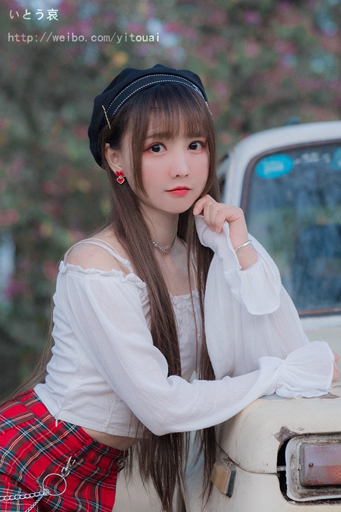 #Bilibili https://www.bilibili.com/video/av86083060
#YouTube https://youtu.be/Kj1P5OCVSj8
#Facebook https://www.facebook.com/yitouaiai/
#Twitter https://twitter.com/yitouaiai
#Instagram @ yitouaiai