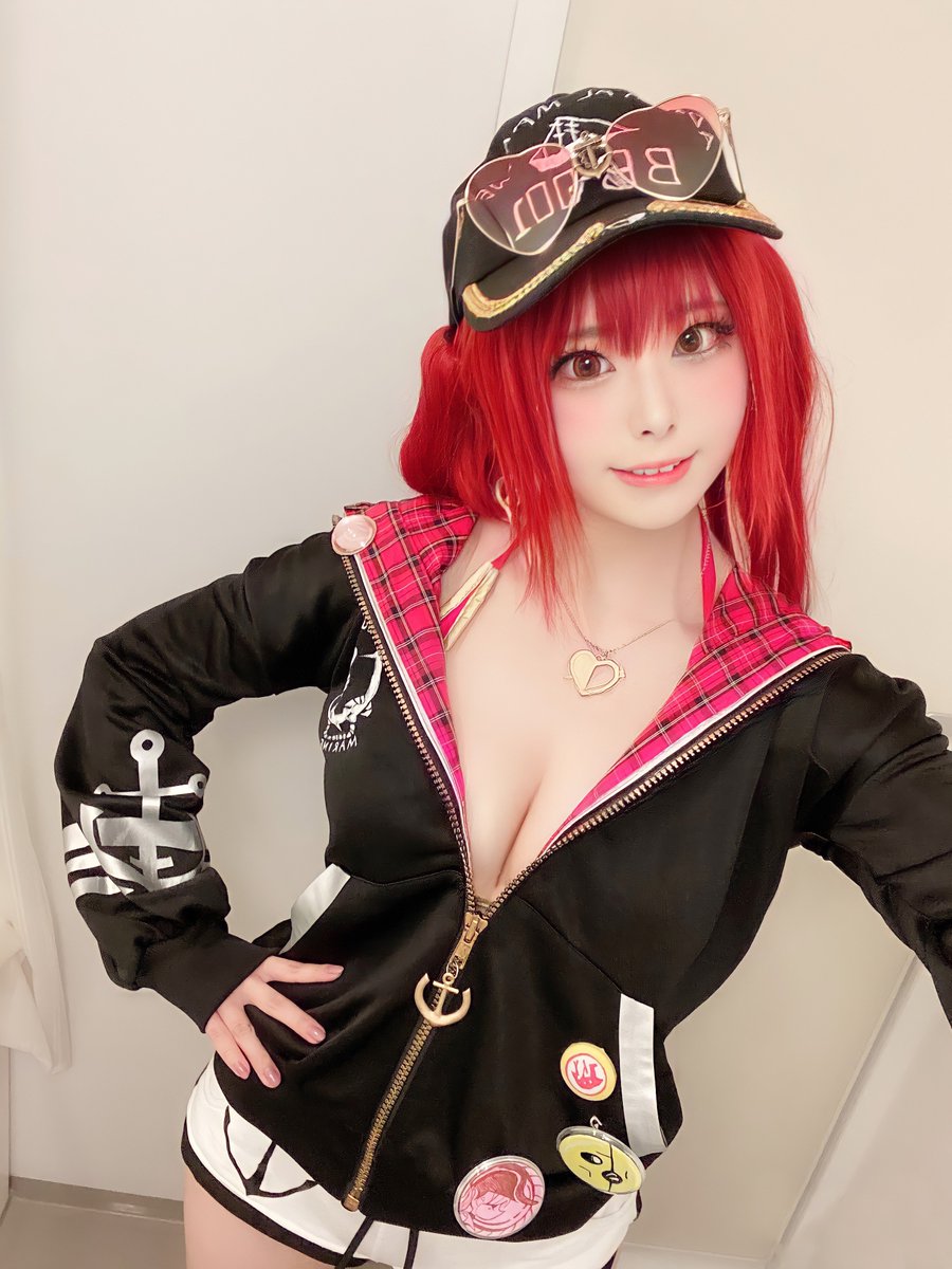 マリン船長、新衣装の水着っ！！🏴‍☠️❤️
帽子もロゴも缶バッチも手作り頑張りました…！！☺️✌️💕
#cosplay #コスプレ #マリンのお宝