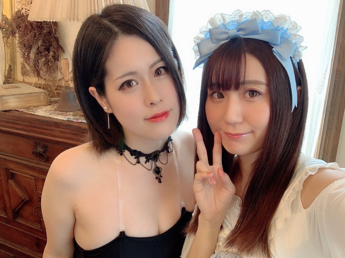 本日、ゆかいなParallel遠足💓
まだバス…🚌帰るまでが遠足です…🚌

①そらんご氏(@meganewosinjiro)
②りーたゃん(@ozana_lee)まみし(@19683_)ナナイさん(@nanai71)
③＋テレジアさん(@red_theresia)

！！ありがとうございました！！