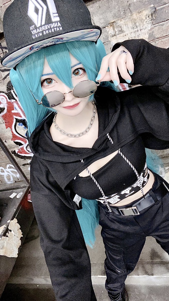 本日はスタジオで #しらゆきミク 撮影していました❄️
①ストリート私服
②猫耳メイド
③ニッセンコラボルームウェア
④セーラー服
怒涛の4着。笑
