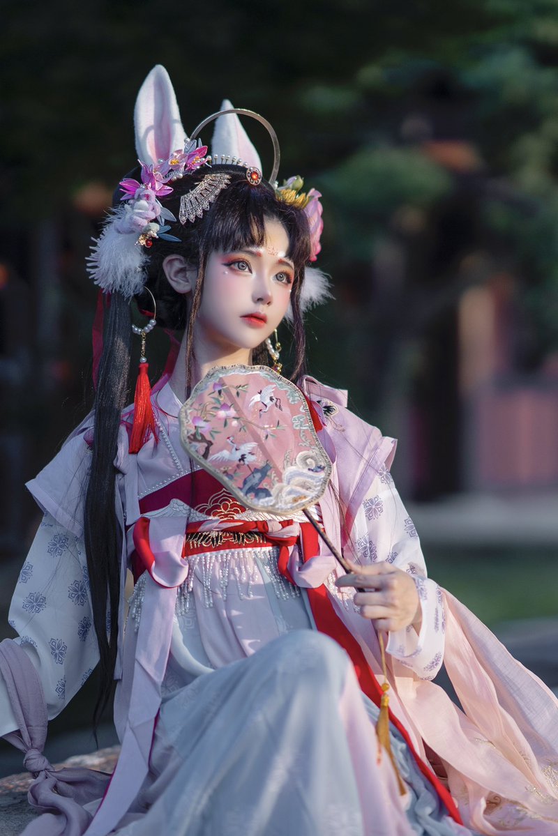 中秋節の楽しみ～🥮
🎑私は月から来たうさぎです🐰