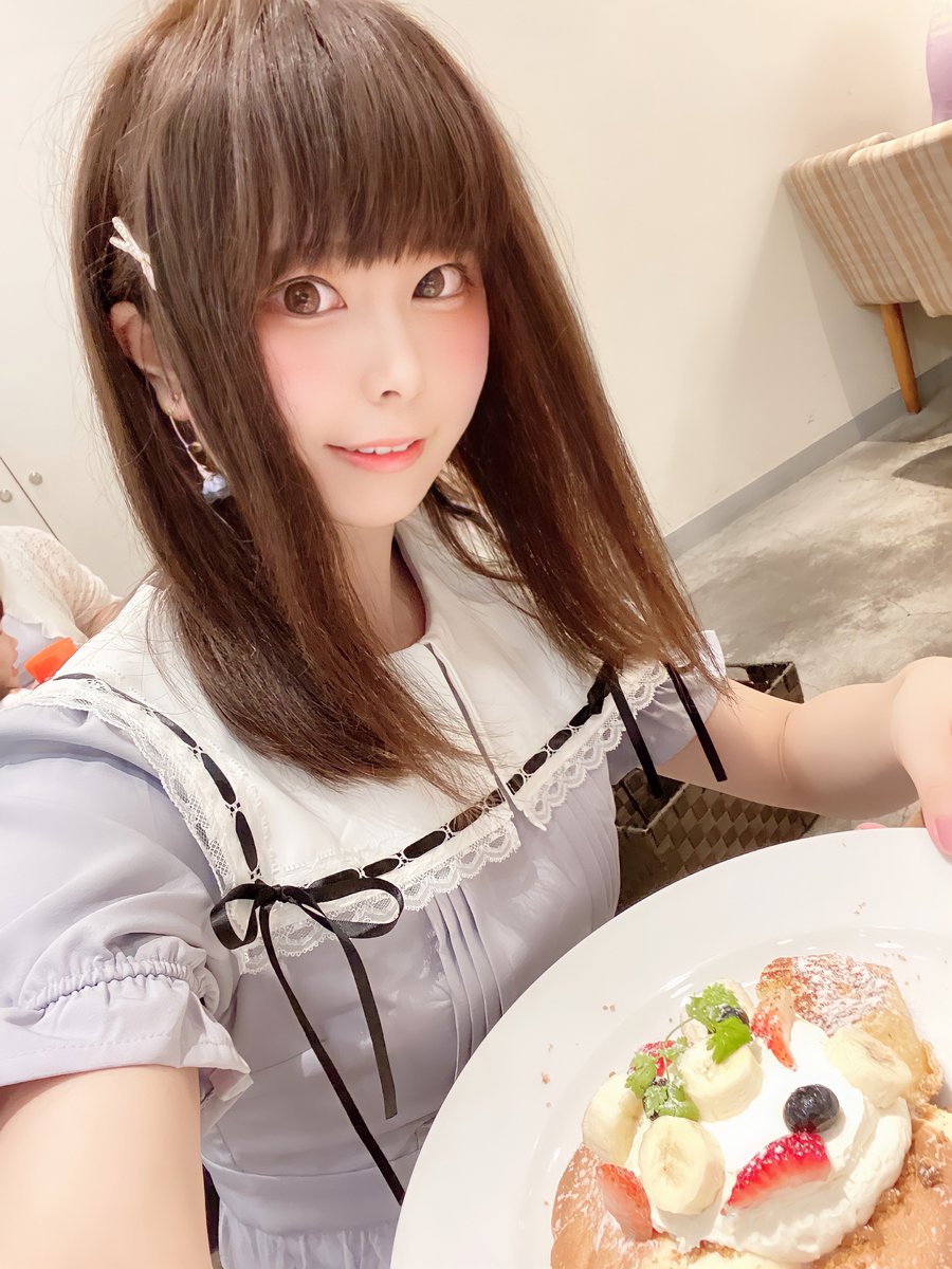 千夢さんに教えてもらったフレンチトーストとパンケーキ🥞のお店に行ってきたよ🥰💗
どっちもふわトロでちょうどいい甘さで美味しかった〜🤤💕
オススメしてくれてありがとう🥺💗💗