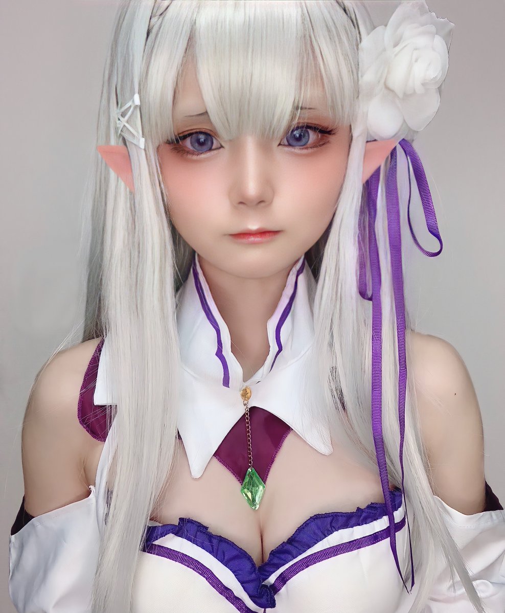 エミリア 
     ｢ ちゅーしたら… ｣