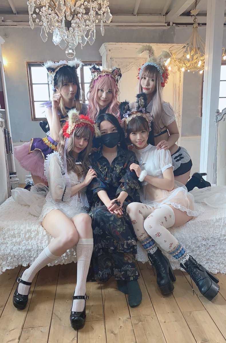 バンビーナ撮影会ありがとうございました🐰💕

浮遊桃彩のかわいすぎるケモミミ着けて出演させていただいたよ🎀
ちょここさん本当天才すぎる！！✨