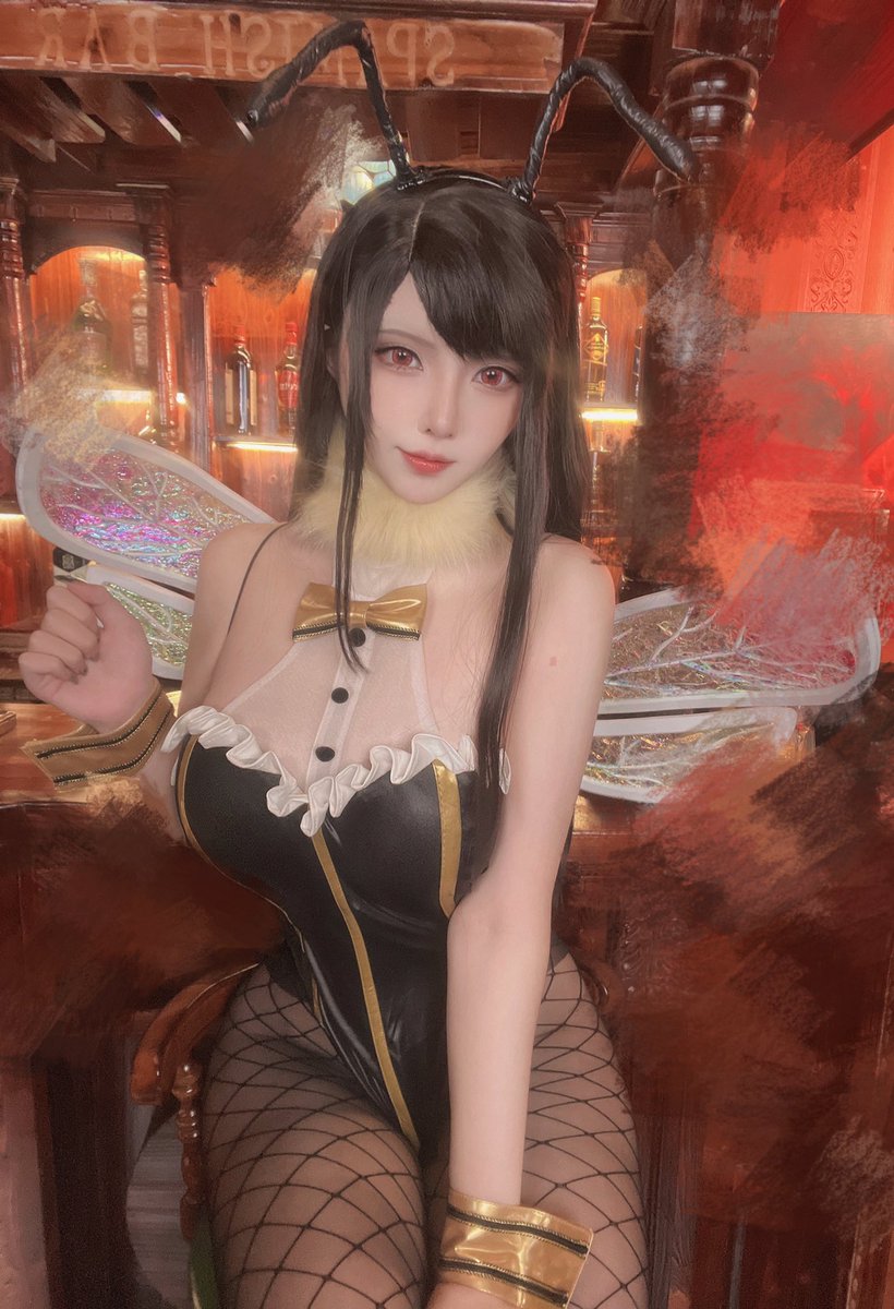 #FinalFantasyVII 

Tifa🐝🐝🐝