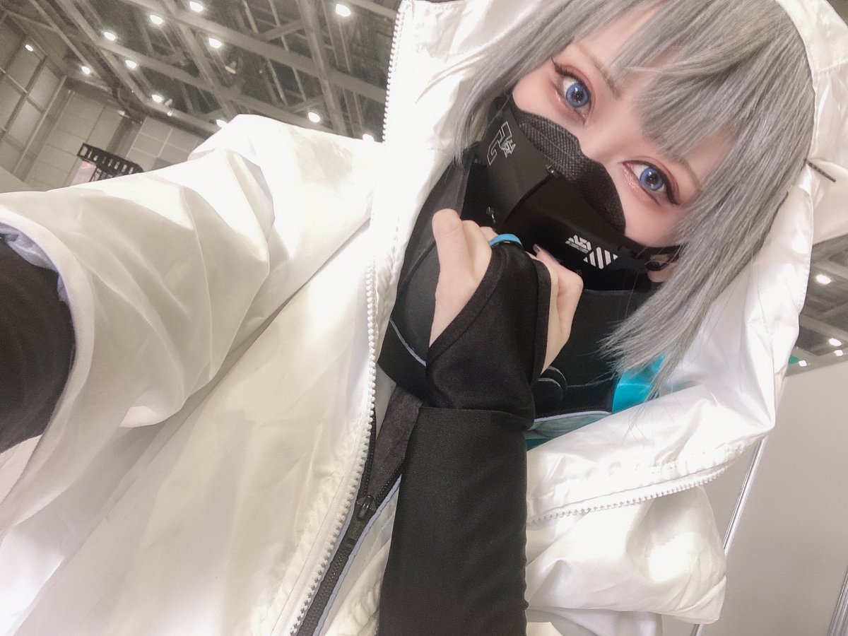 本日 #ゲムマ2021秋 初日、ありがとうございました！
オシャレマスクしてましたが呼吸が困難ですぐ外しちゃいました🥲笑
明日もおりますのでよろしくお願い致します！